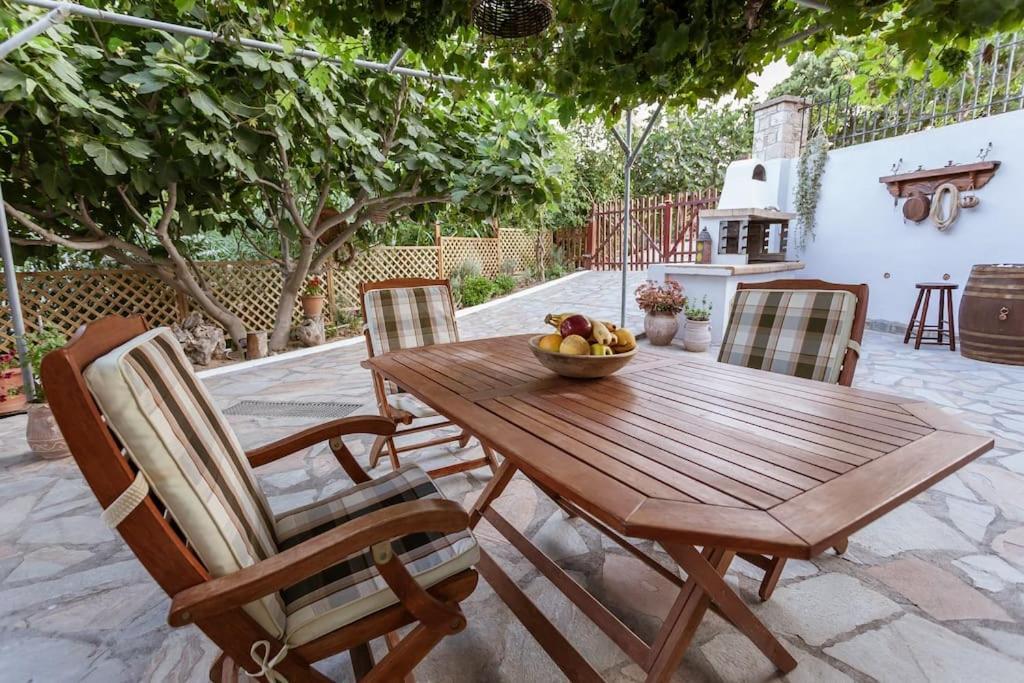 Serenity Studio For Couples Asgourou Exterior photo